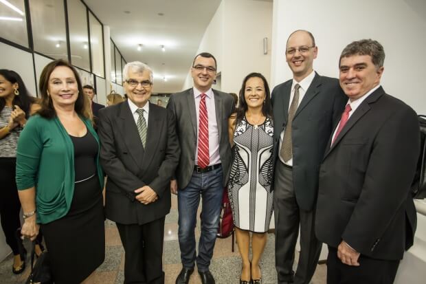 0770 - Luci Pfeifer Eduardo Vaz Ercio Amaro Kerstin Taniguchi Abagge Victor Horacio (vice presidente SPP)  e Dennis Burns  Daria para retirar a Luci