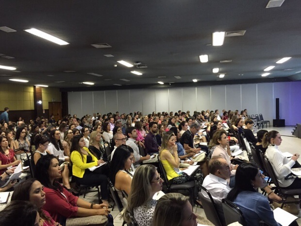 Público no Alergoped