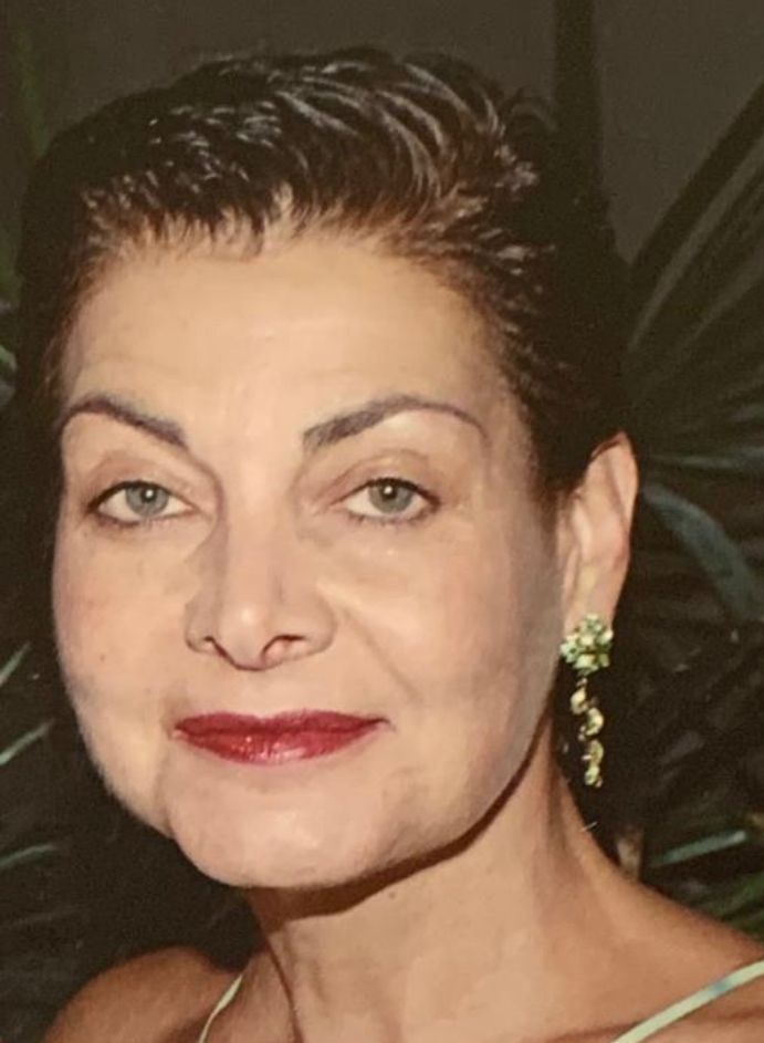 Vera M. Ferrari Rego Barros