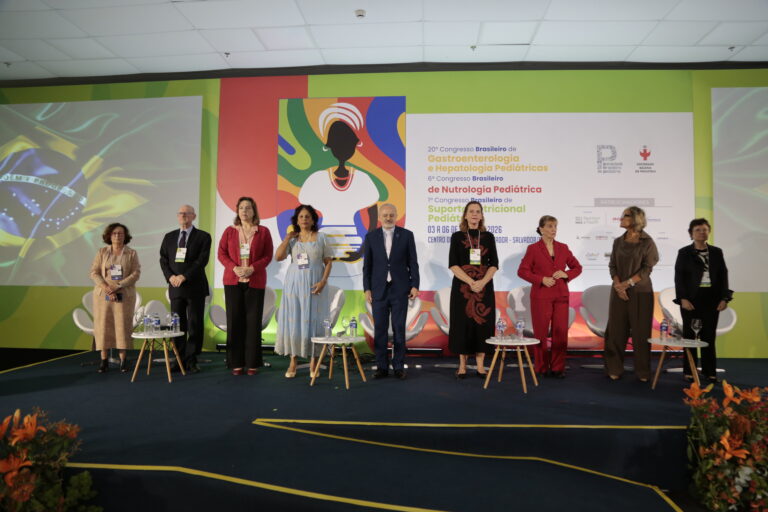 Atenção integral ao paciente é destacada na abertura dos Congressos de Gastroenterologia, Hepatologia, Nutrologia e Suporte Nutricional Pediátricos