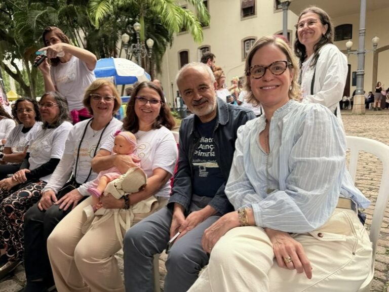 “Aleitamento materno é causa permanente e compromisso inegociável na SBP”, afirma Edson Liberal em evento da Soperj